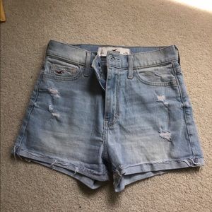 HOLLISTER high waisted shorts